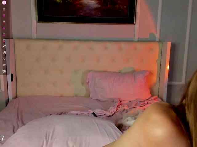 LISABABYMETAL webcam