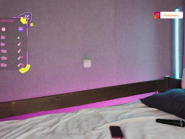 groteskcouple live cam on BongaCams