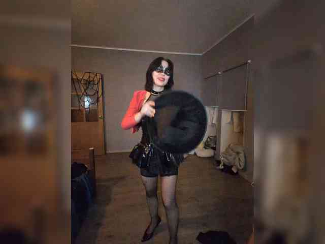 Model: GroteskCouple