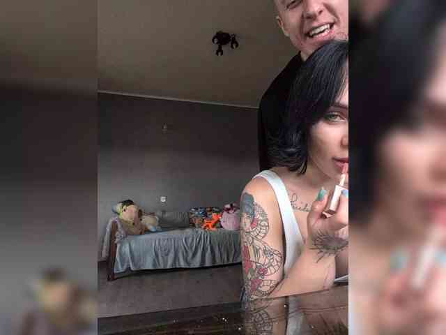 groteskcouple groteskcouple