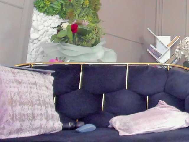 UnforseenLand live webcam show