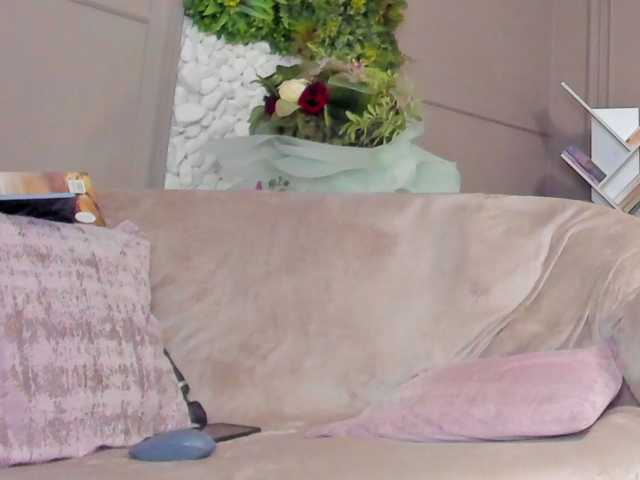 UnforseenLand live webcam show