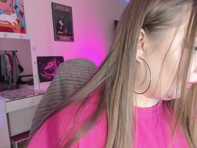 Greeenfriends6969 live cam on BongaCams
