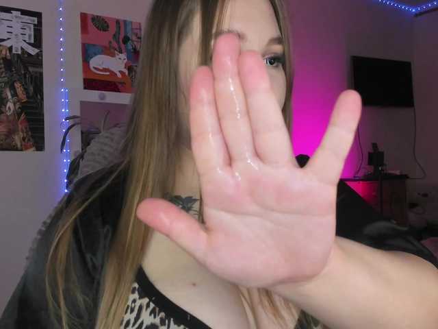 Greeenfriends6969 live cam on BongaCams