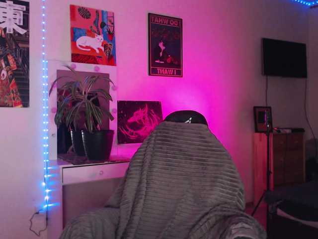 Greeenfriends6969's BongaCams show and profile