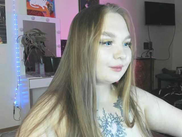 Greeenfriends6969 live cam on BongaCams