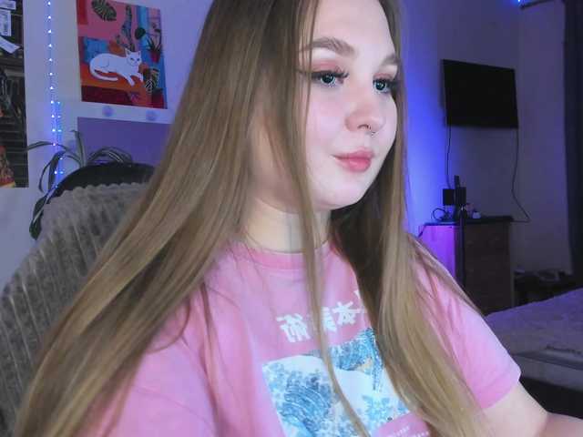 Greeenfriends6969 live cam on BongaCams