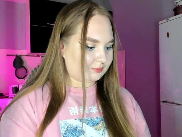 Greeenfriends6969 live webcam show
