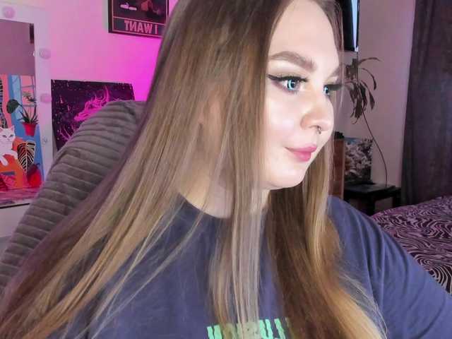 Greeenfriends6969 live cam on BongaCams