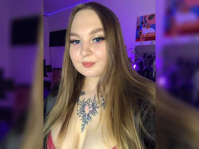 Greeenfriends6969 live cam on BongaCams