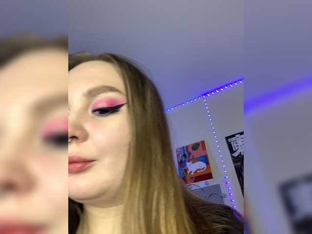 Greeenfriends6969 live cam