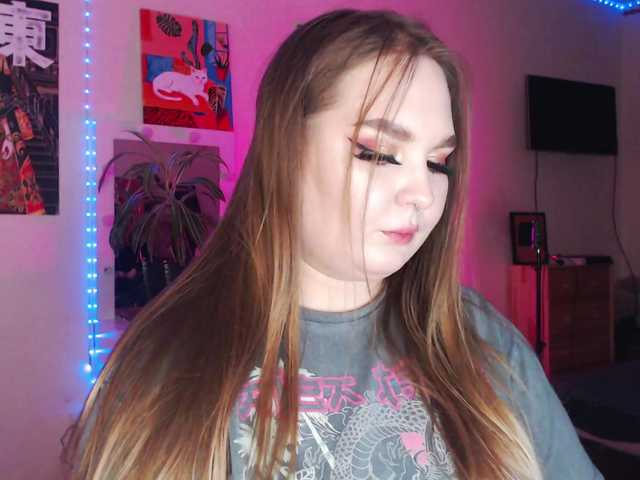 Greeenfriends6969's BongaCams show and profile