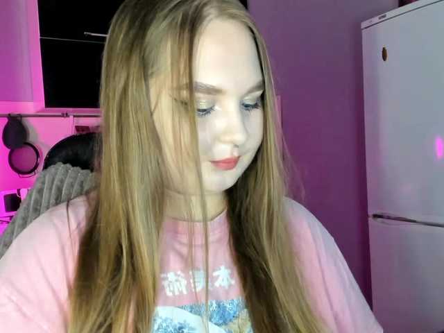 Greeenfriends6969 live webcam show