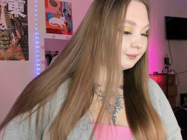 Greeenfriends6969 live cam on BongaCams