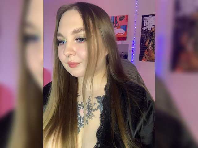 Greeenfriends6969 live cam on BongaCams