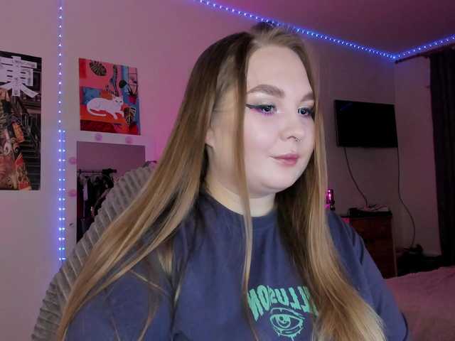 Greeenfriends6969 live cam on BongaCams