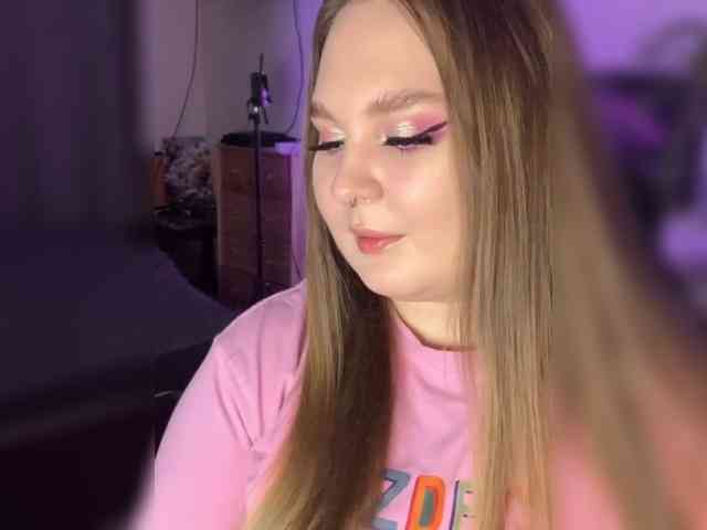 Greeenfriends6969 webcam