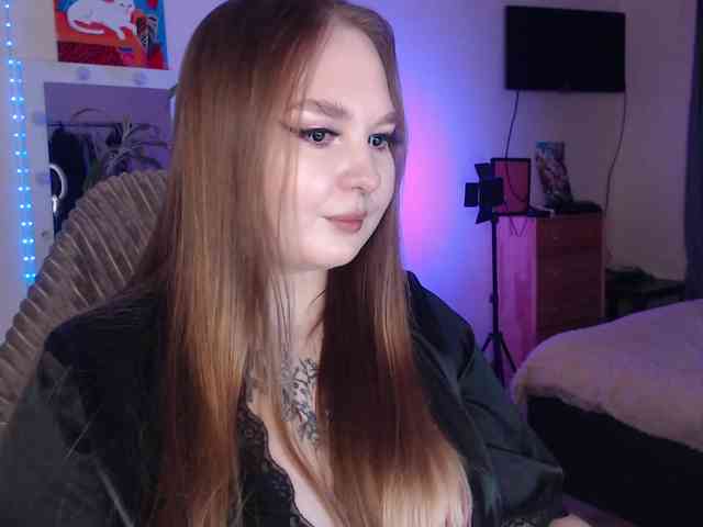 Greeenfriends696... Live Webcam on BongaCams