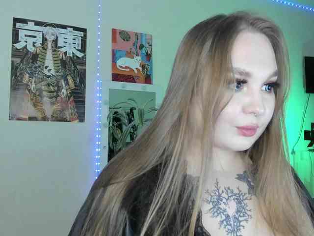 Greeenfriends6969 webcam