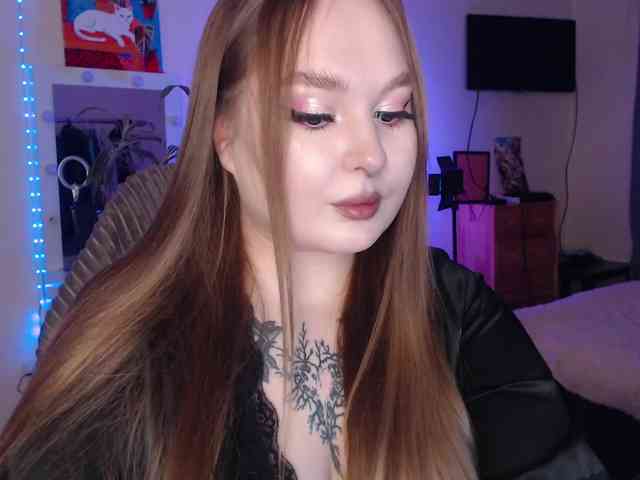 Greeenfriends696... Live Webcam on BongaCams