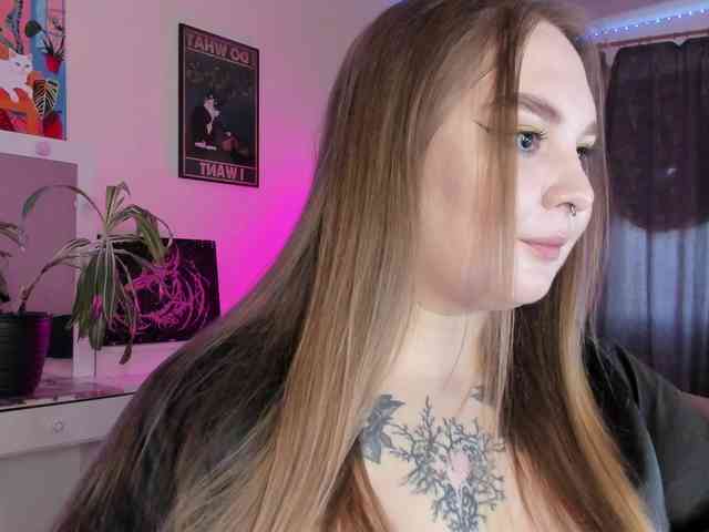 Greeenfriends6969 webcam