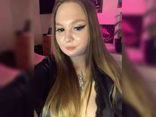 Greeenfriends6969 webcam