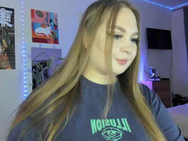Greeenfriends6969 webcam