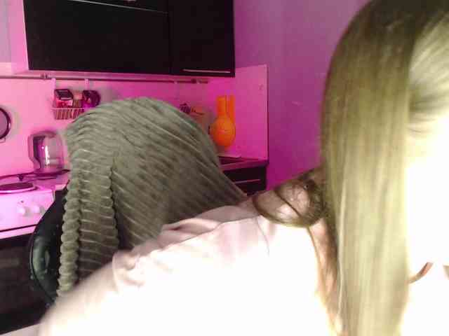 Greeenfriends6969 webcam