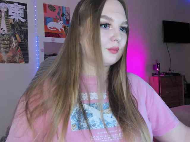 Greeenfriends696... Live Webcam on BongaCams