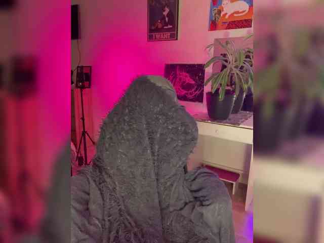 Greeenfriends6969 webcam