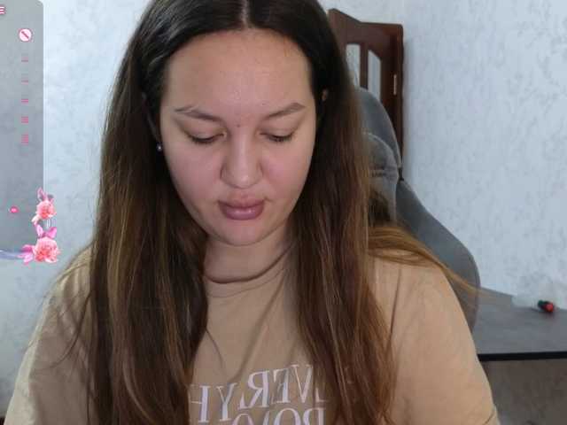 Nelly-Fischer live cam on BongaCams