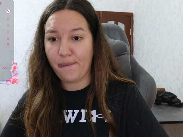 Nelly-Fischer live cam preview