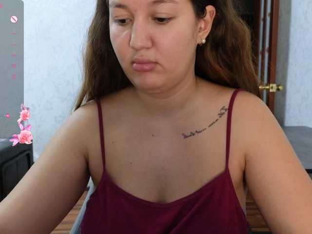 Nelly-Fischer live cam on BongaCams