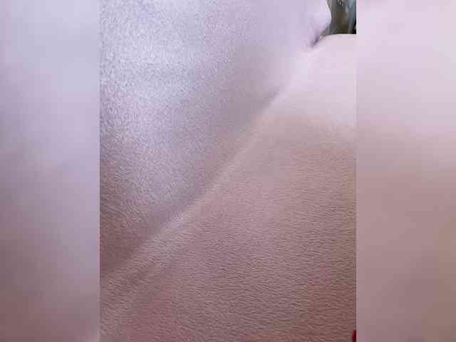CuteKitty00 webcam