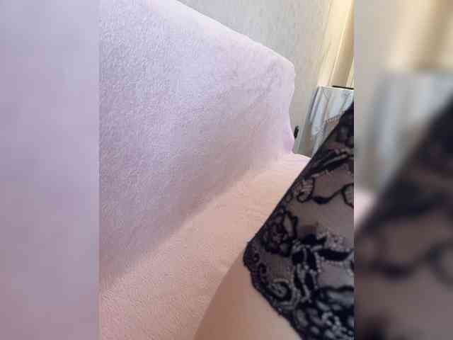 CuteKitty00 webcam