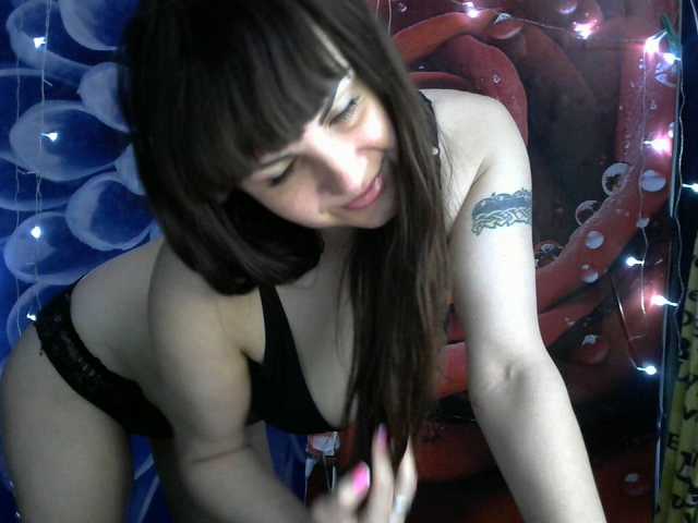 Lilijjjjjjjjjjjjjjjjj90's BongaCams show and profile