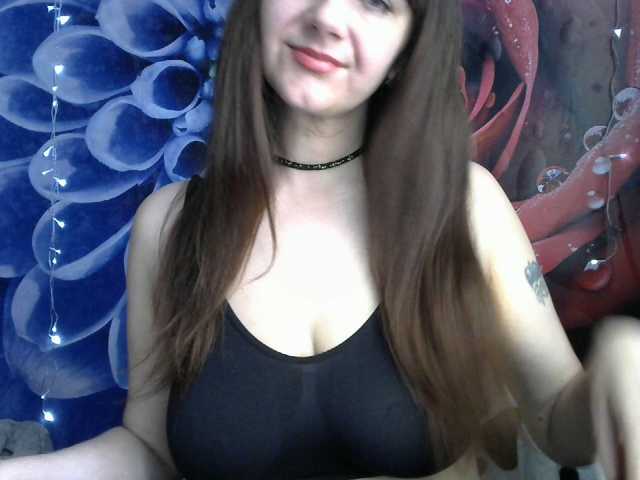 Lilijjjjjjjjjjjjjjjjj90's BongaCams show and profile