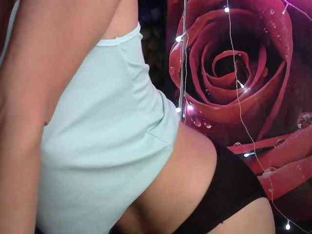 Lilijjjjjjjjjjjjjjjjj90 webcam