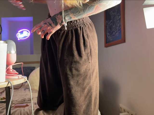 Tina_ne_malina live cam on BongaCams