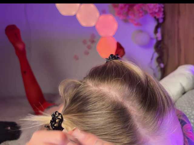 Mini-tiny live cam on BongaCams