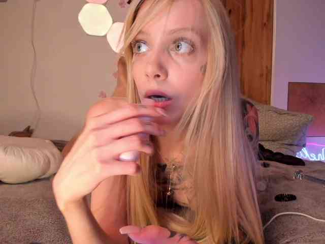 Tina_ne_malina webcam