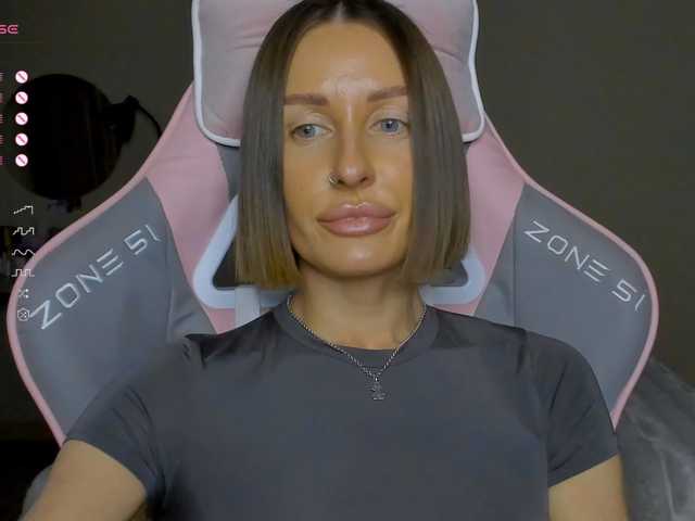 HannaChardger live cam on BongaCams