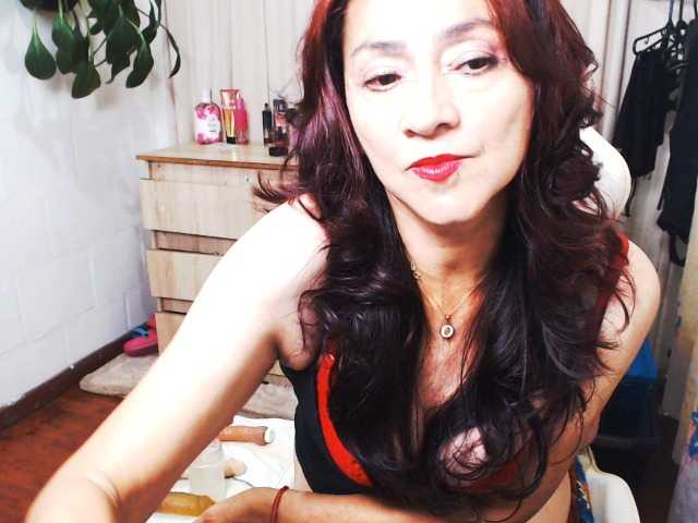dalila-milf live cam