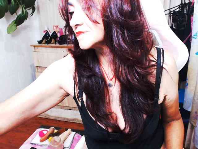 dalila-milf webcam