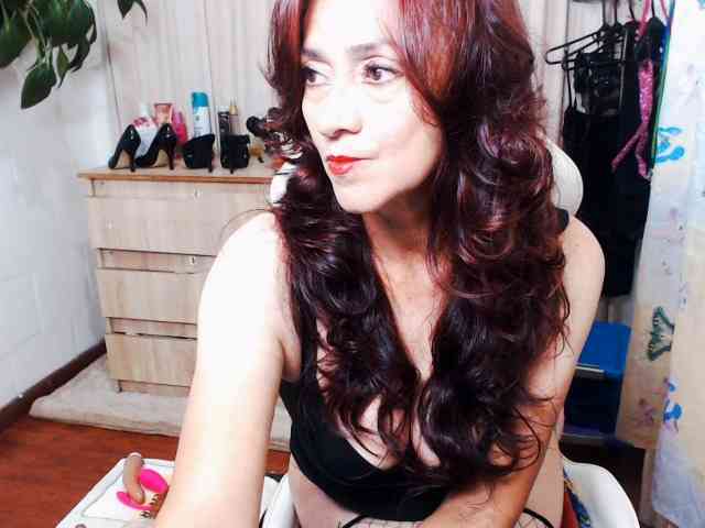 dalila-milf webcam