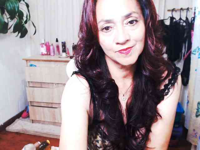dalila-milf webcam