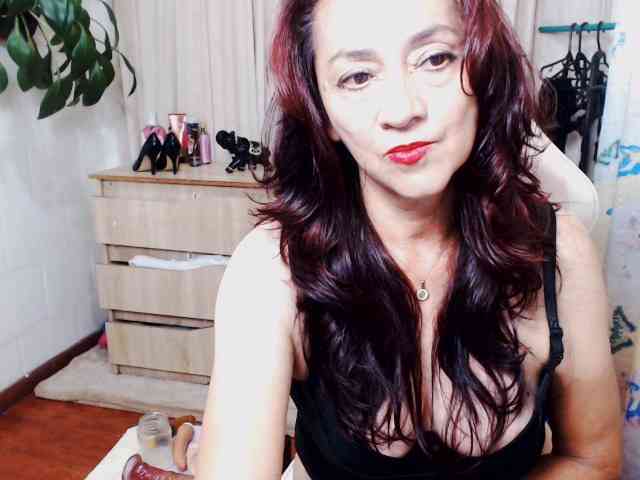 dalila-milf webcam