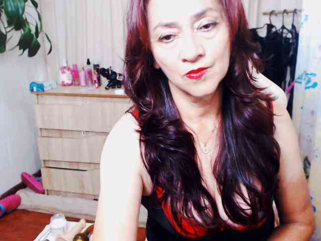 dalila-milf webcam