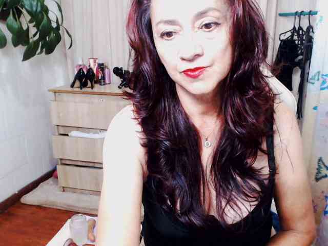 dalila-milf webcam