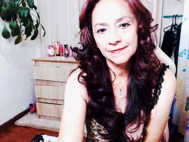 dalila-milf webcam